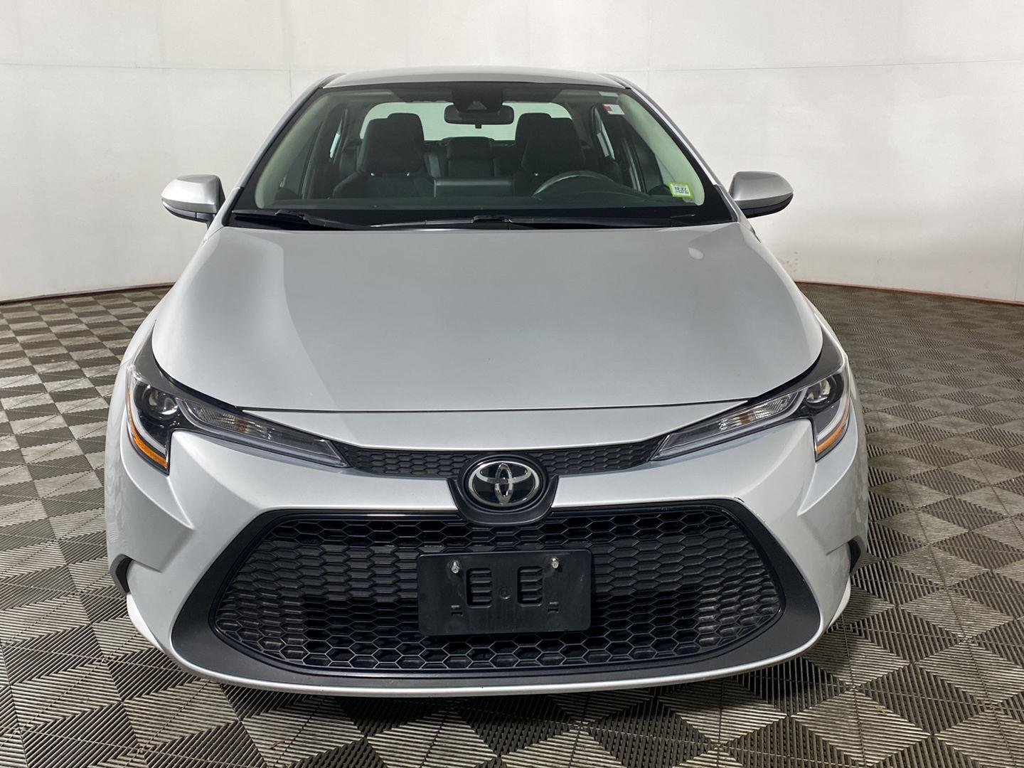 Certified Used 2022 Classic Silver Metallic Toyota LE image 8