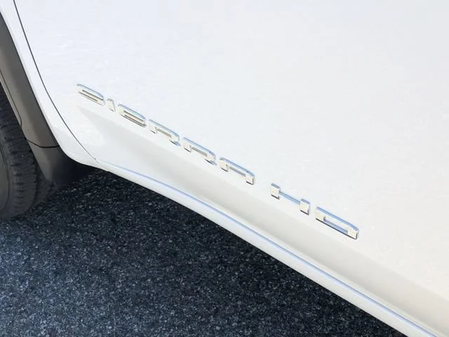 New 2025 Summit White GMC Pro image 12