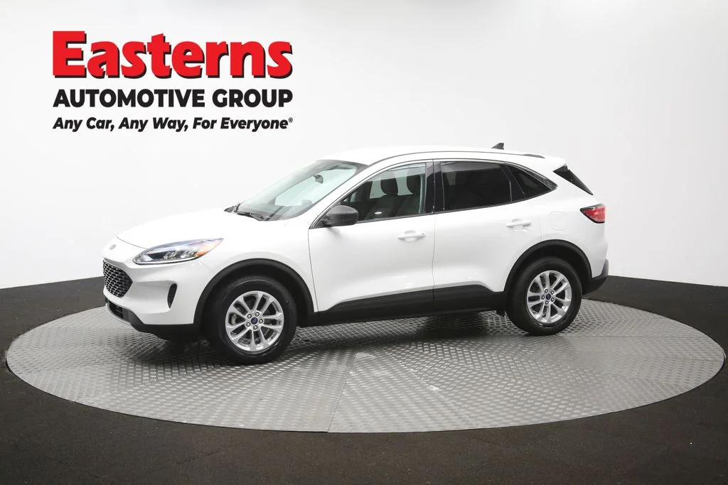 Used 2022 White Ford SE image 58
