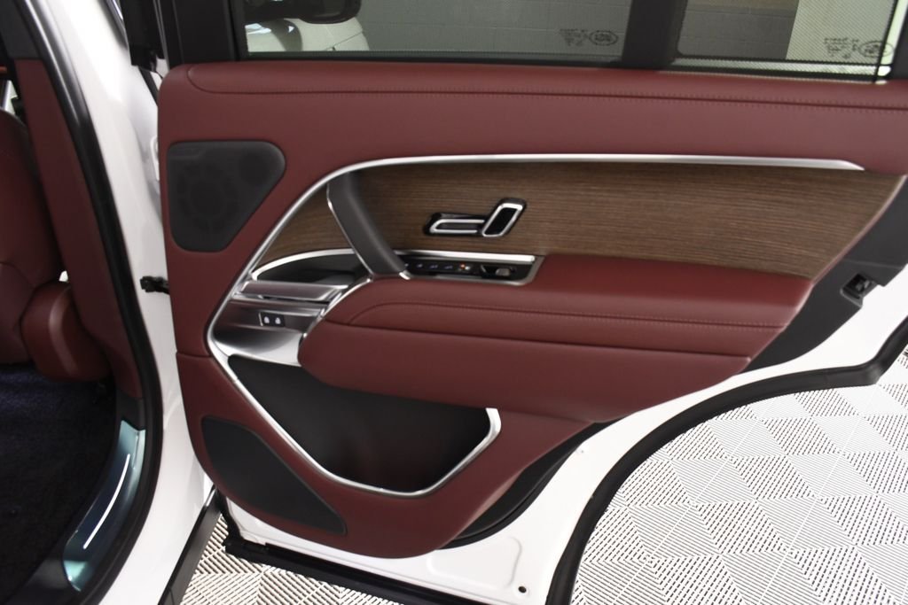 2026 Land Rover Range Rover SE - Photo 20