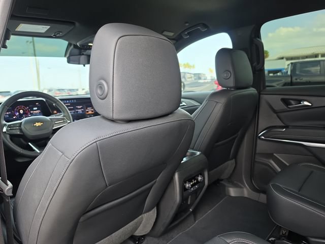 Used 2024 Summit White Chevrolet LT image 12