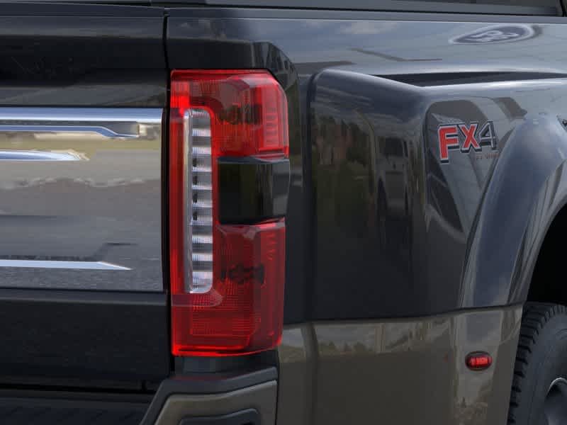 New 2026 Agate Black/Marsh Gray Ford F-450 Pickup King Ranch image 21