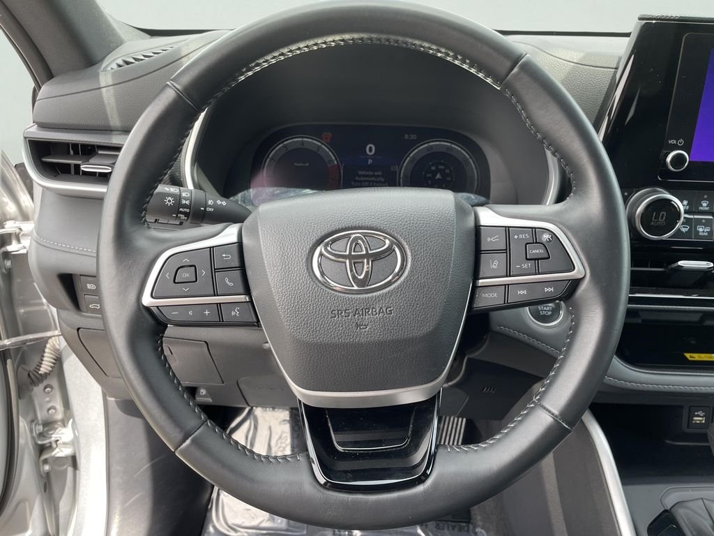 Used 2025 Silver Toyota XSE image 21