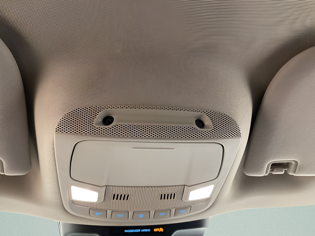 Used 2024 Silver Metallic Ford XLT image 8