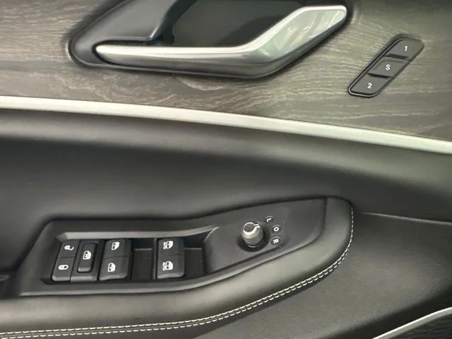 New 2026 Black Jeep Limited image 22