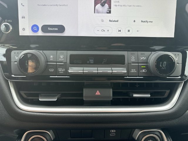 Certified Used 2024 Wind Chill Pearl Toyota XLE image 25