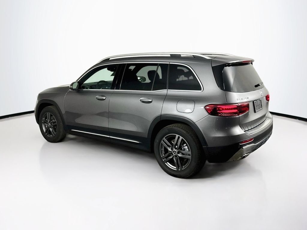 New 2026 Mountain Grey Metallic Mercedes-Benz GLB 250 image 4