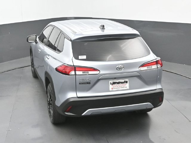 Used 2023 Sonic Silver Toyota L image 30