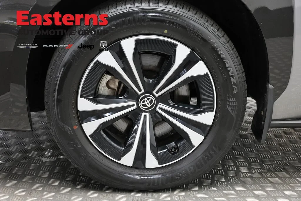 Used 2023 Gray Toyota XLE image 30