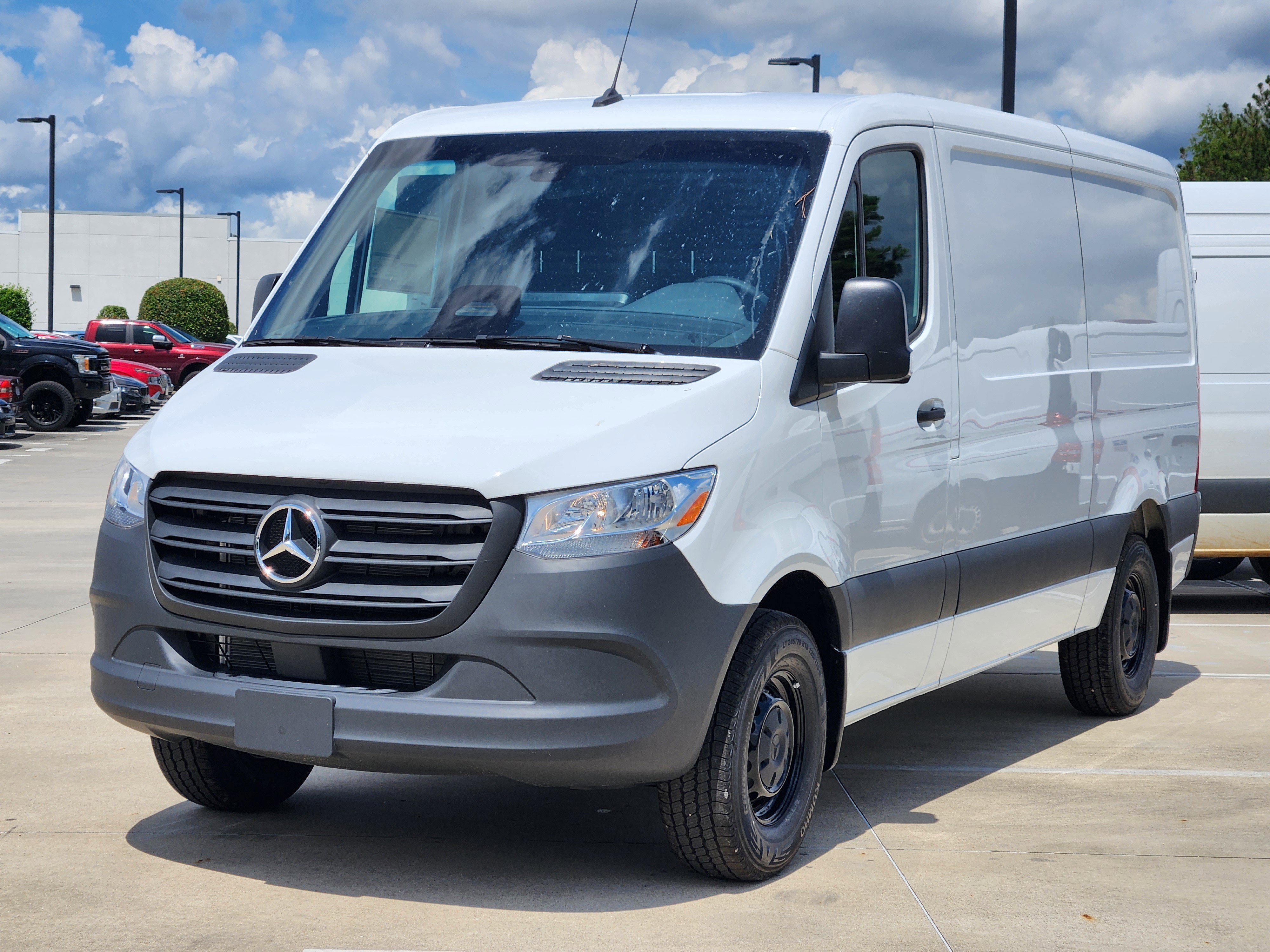 New 2026 Arctic White Mercedes-Benz Cargo 144 WB image 4