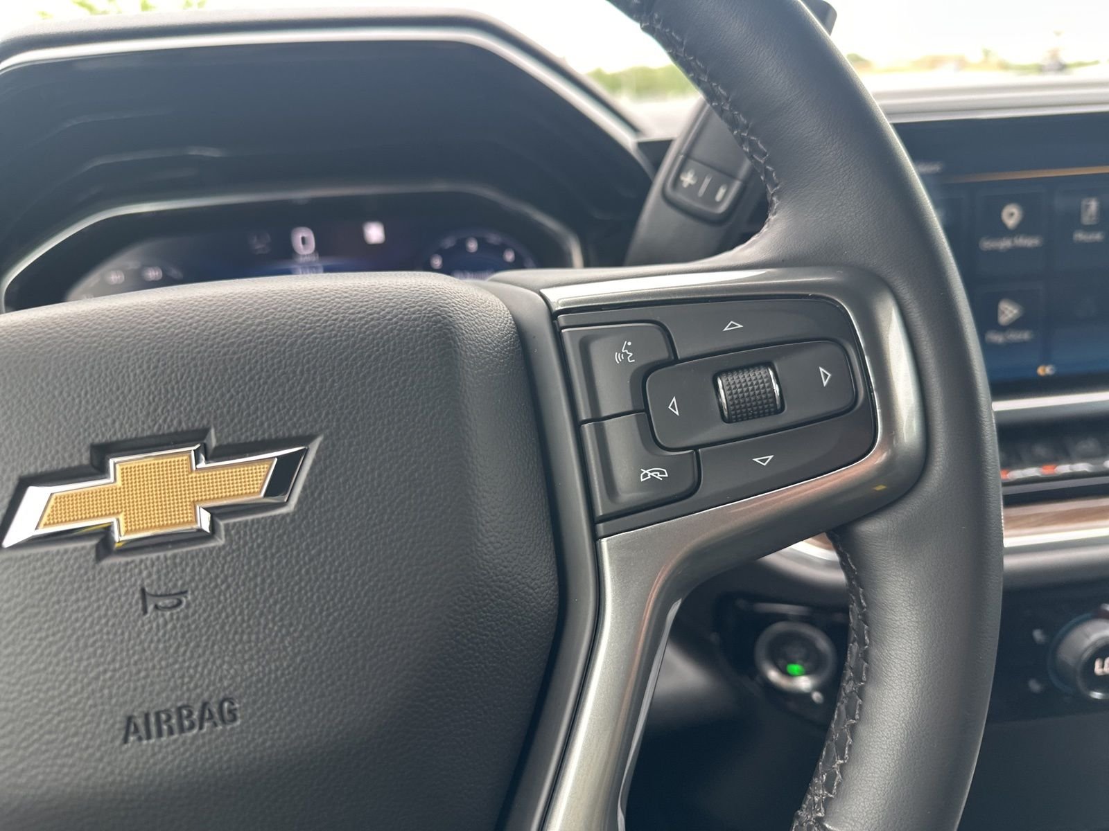 Used 2023 White Chevrolet LT image 49