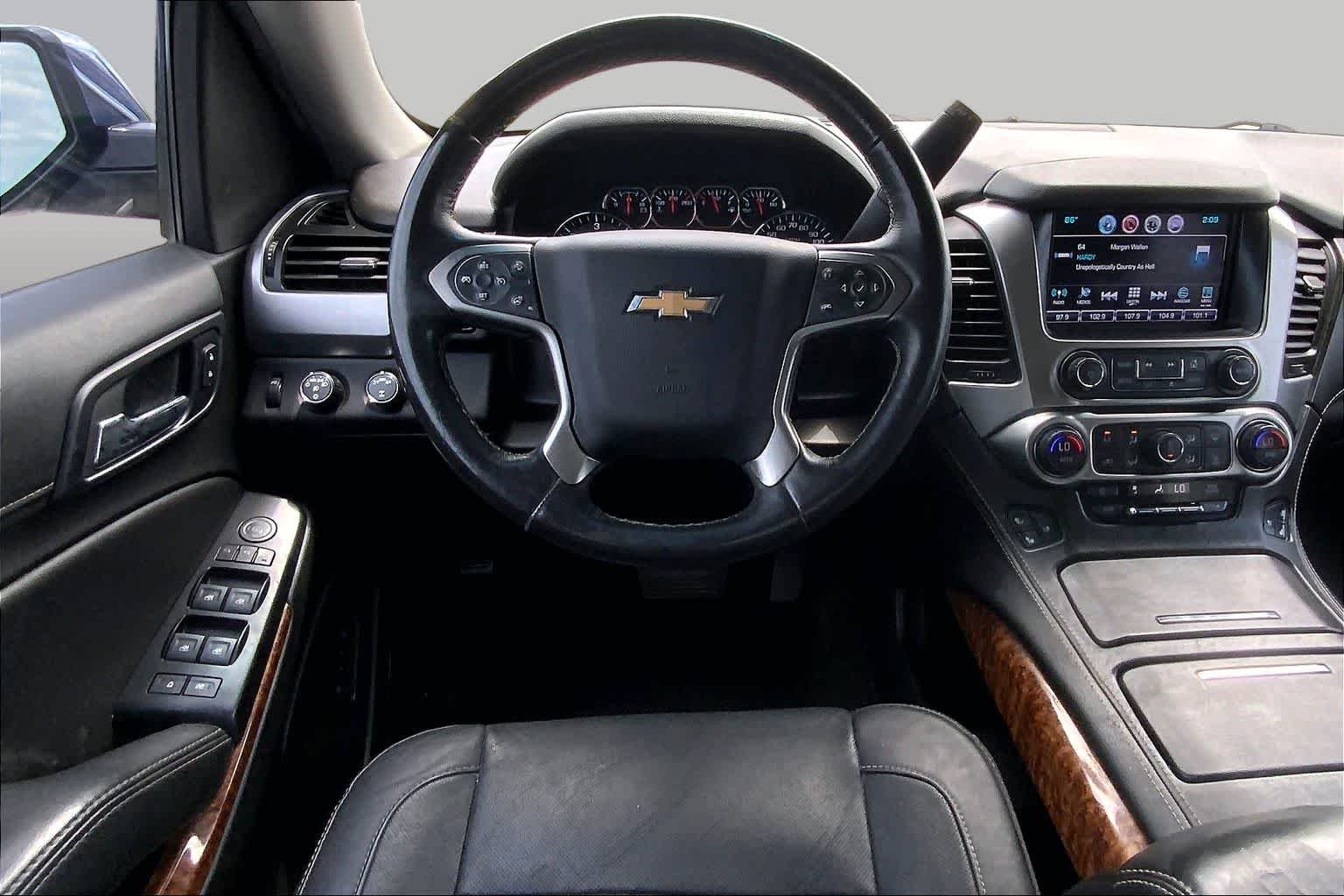 Used 2018 Tungsten Metallic Chevrolet Premier image 5