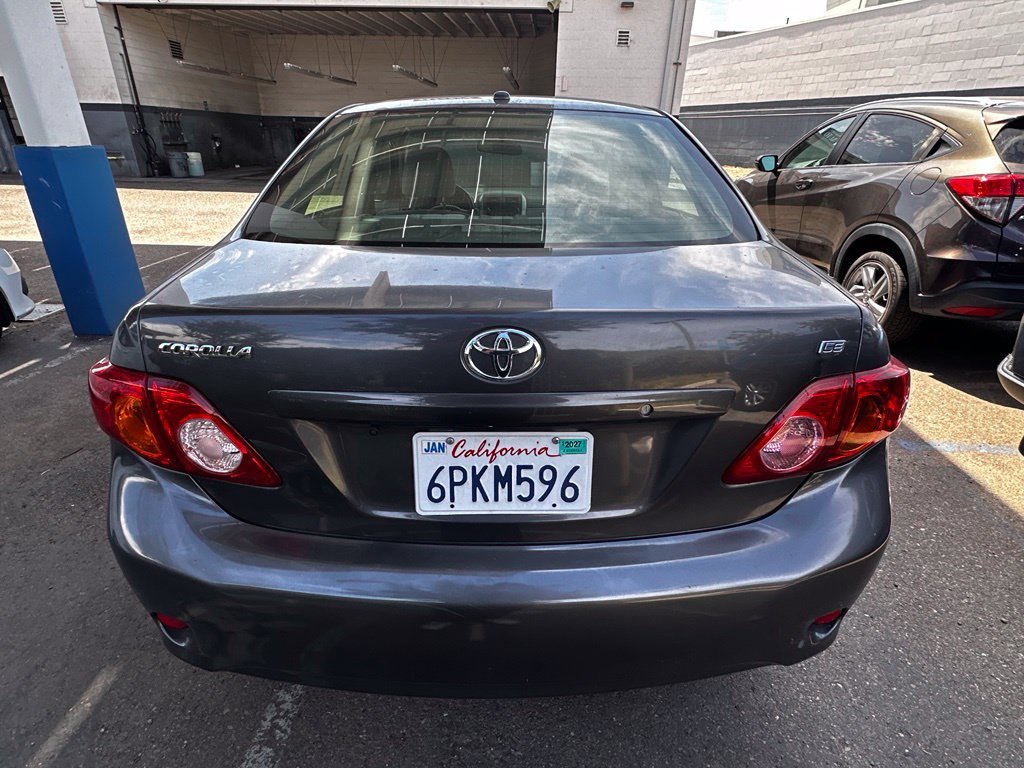 Used 2010  Toyota  image 21