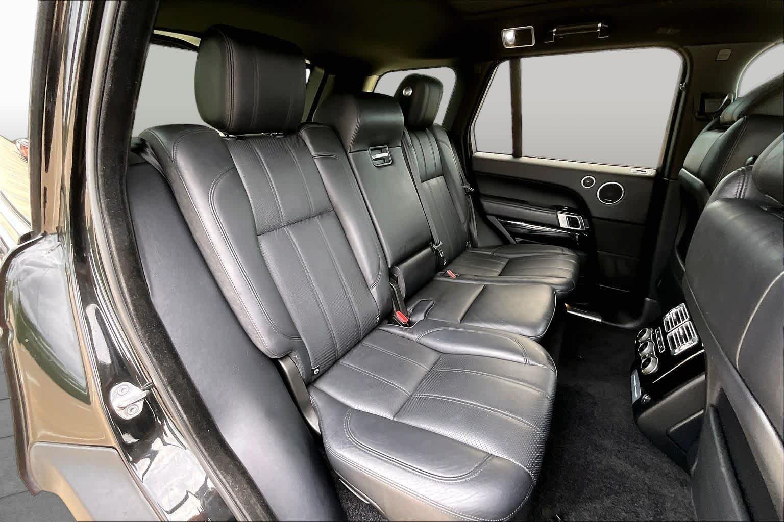 Used 2017 Santorini Black Land Rover HSE image 20