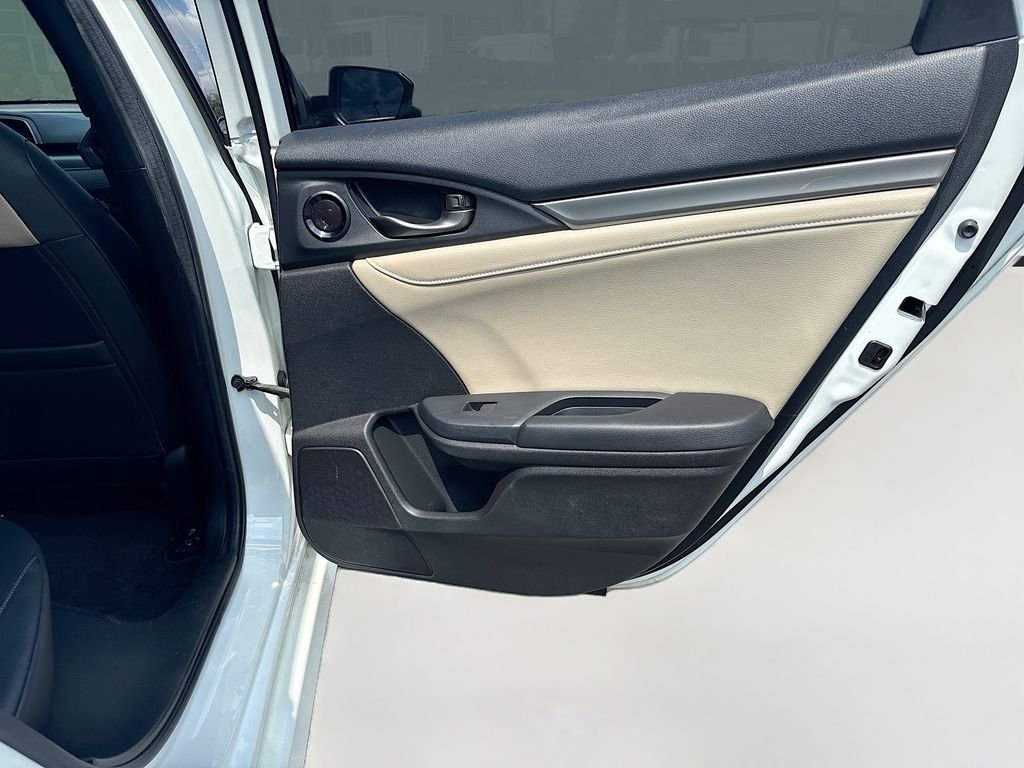 Used 2019  Honda EX-L image 20