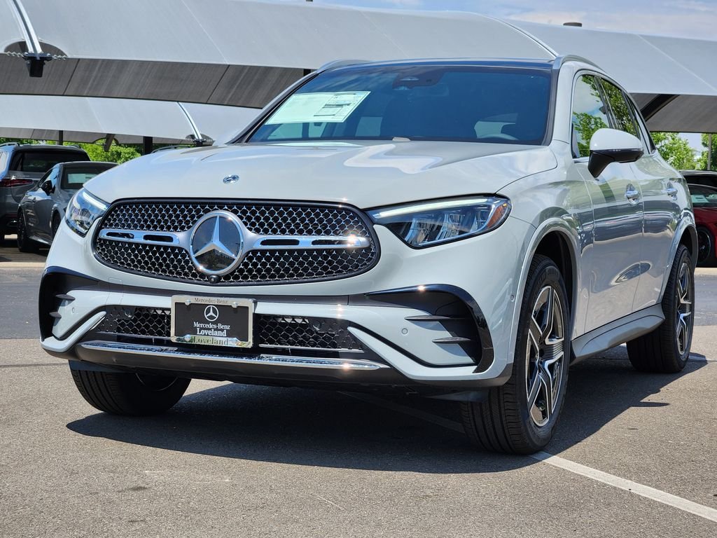 New 2026 MANUFAKTUR Alpine Grey Mercedes-Benz GLC 300 4MATIC® image 4