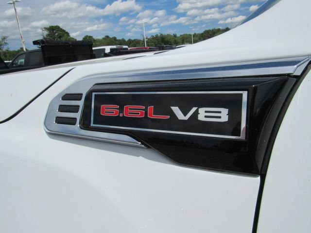 New 2026 Summit White GMC Pro image 11