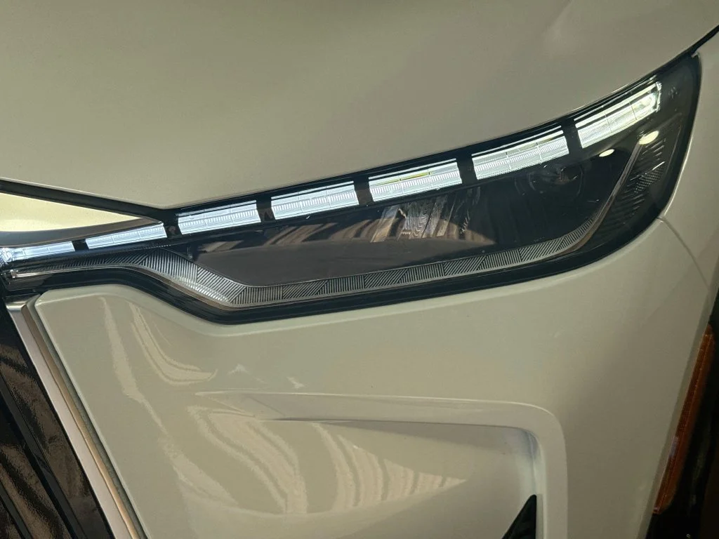 Certified Used 2027 White INFINITI LUXE image 43