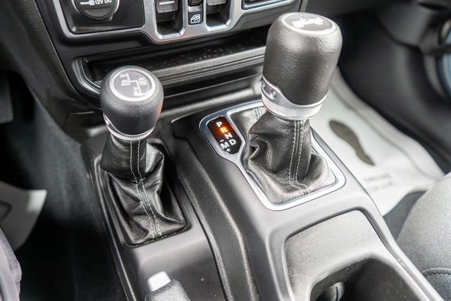 Used 2024 Gray Jeep Sahara 4xe image 27