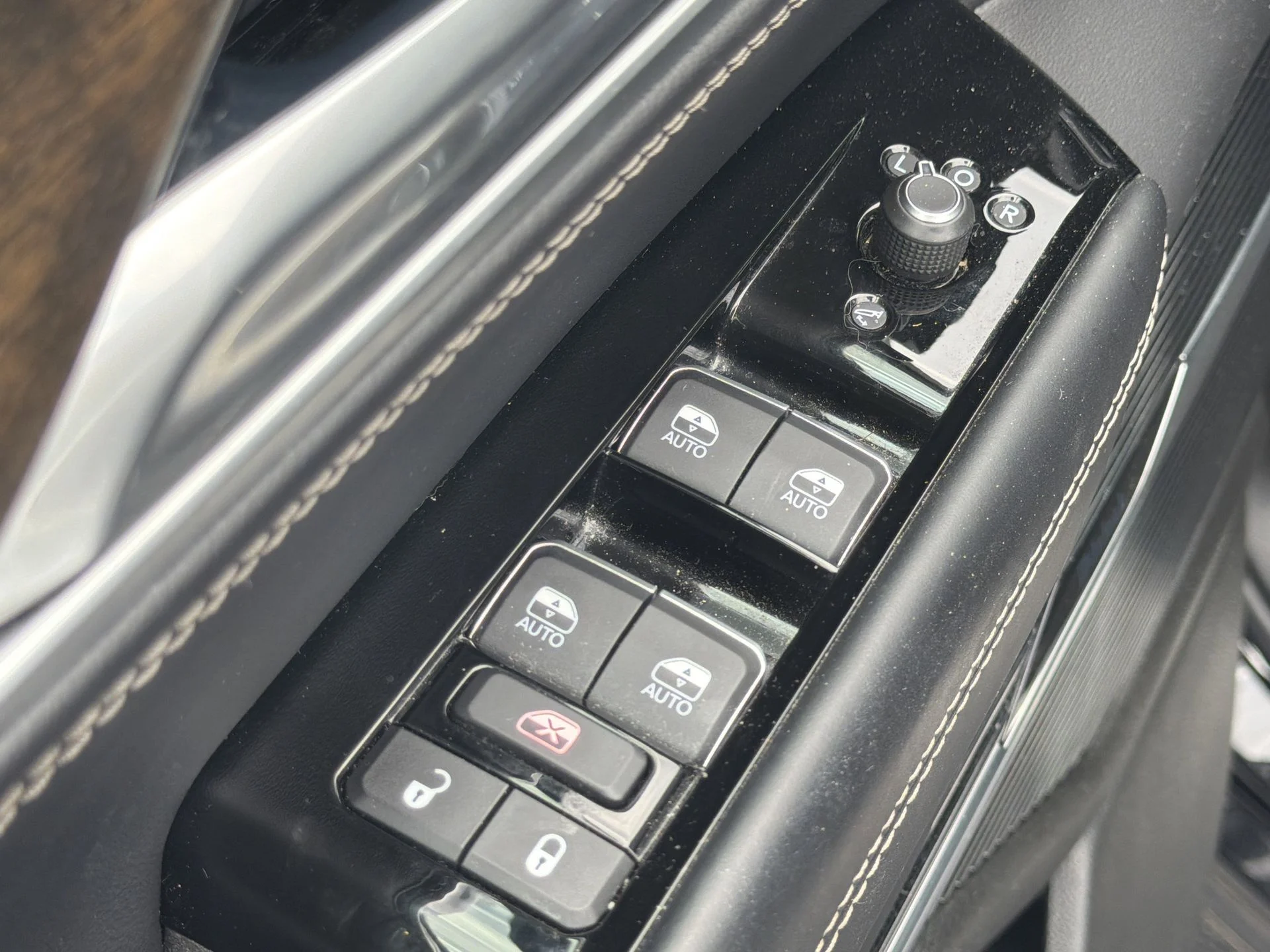 Certified Used 2022 Diamond Black Jeep Series I image 15