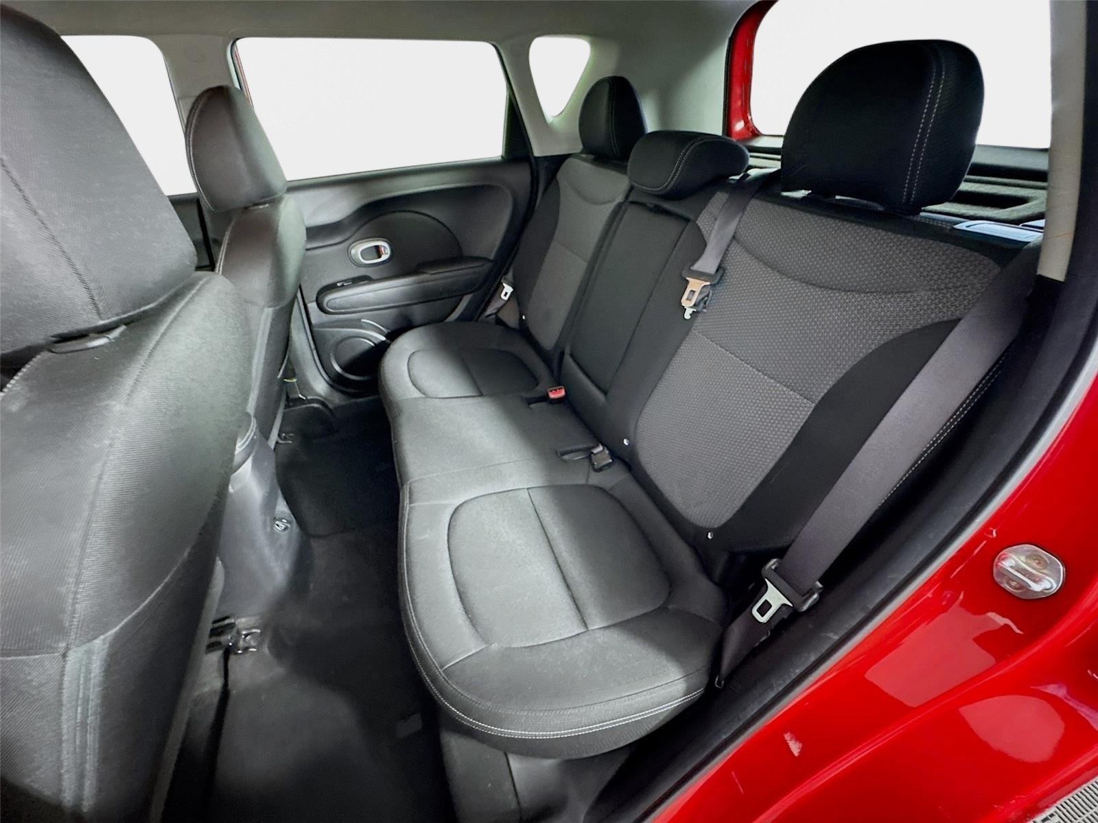 Used 2017 Inferno Red Kia + image 20