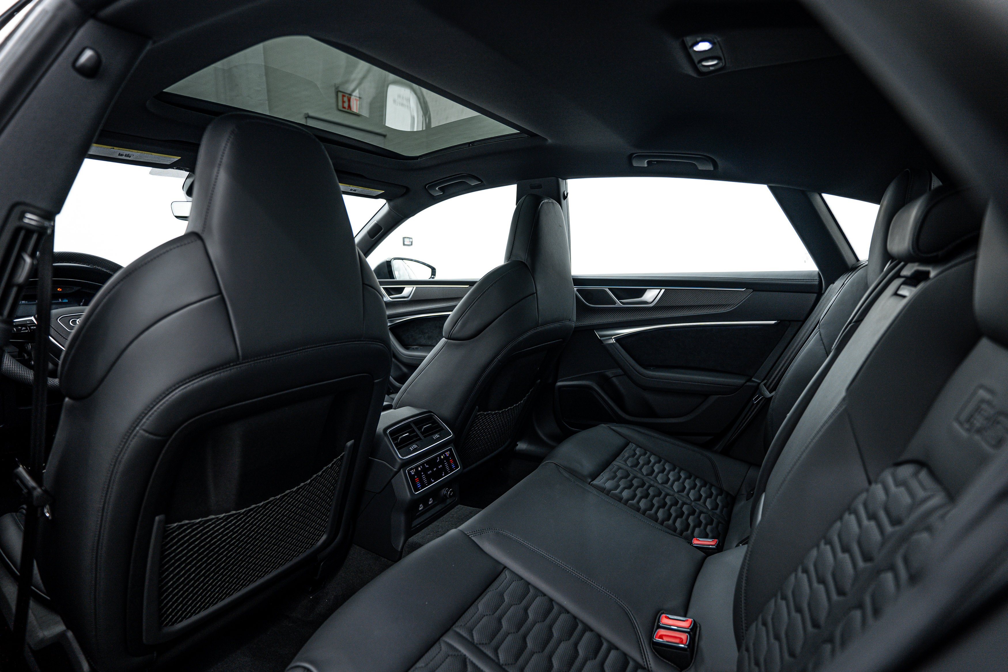 2025 Audi RS 7 Base - Photo 17