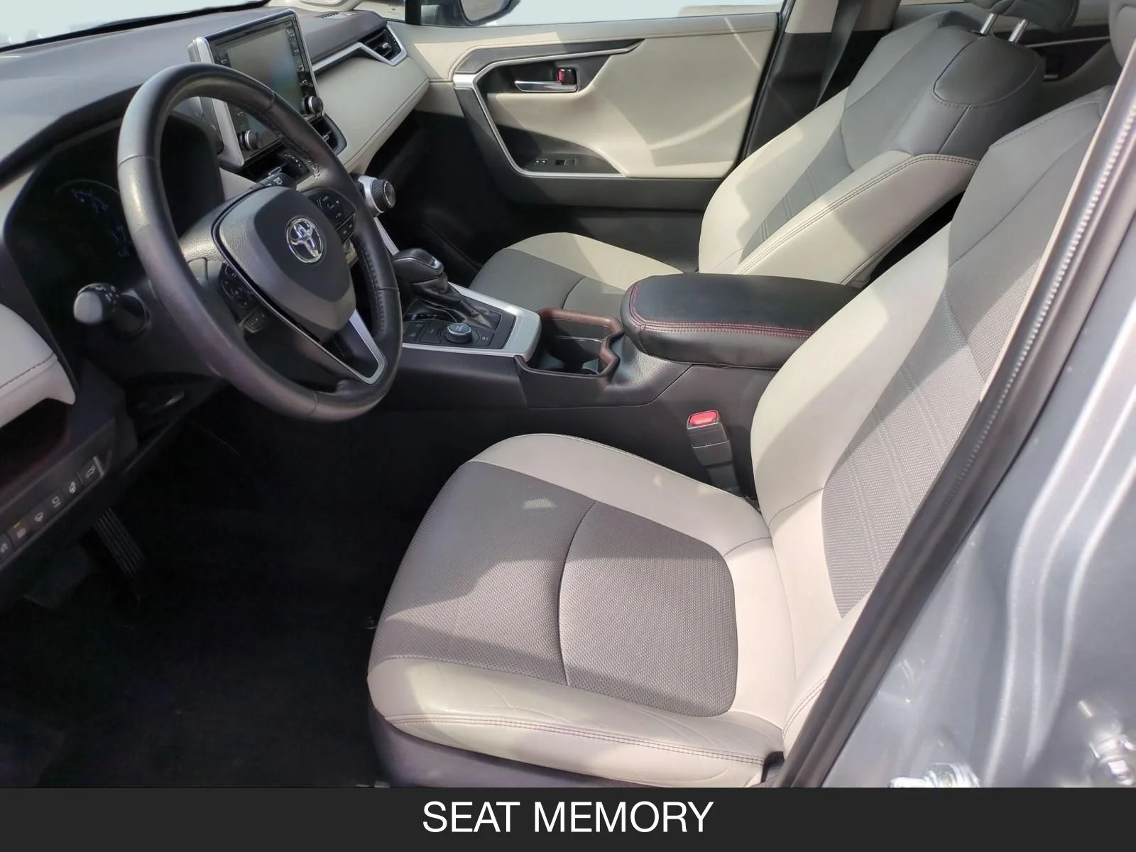 Used 2021 Silver Sky Metallic Toyota Hybrid Limited image 14