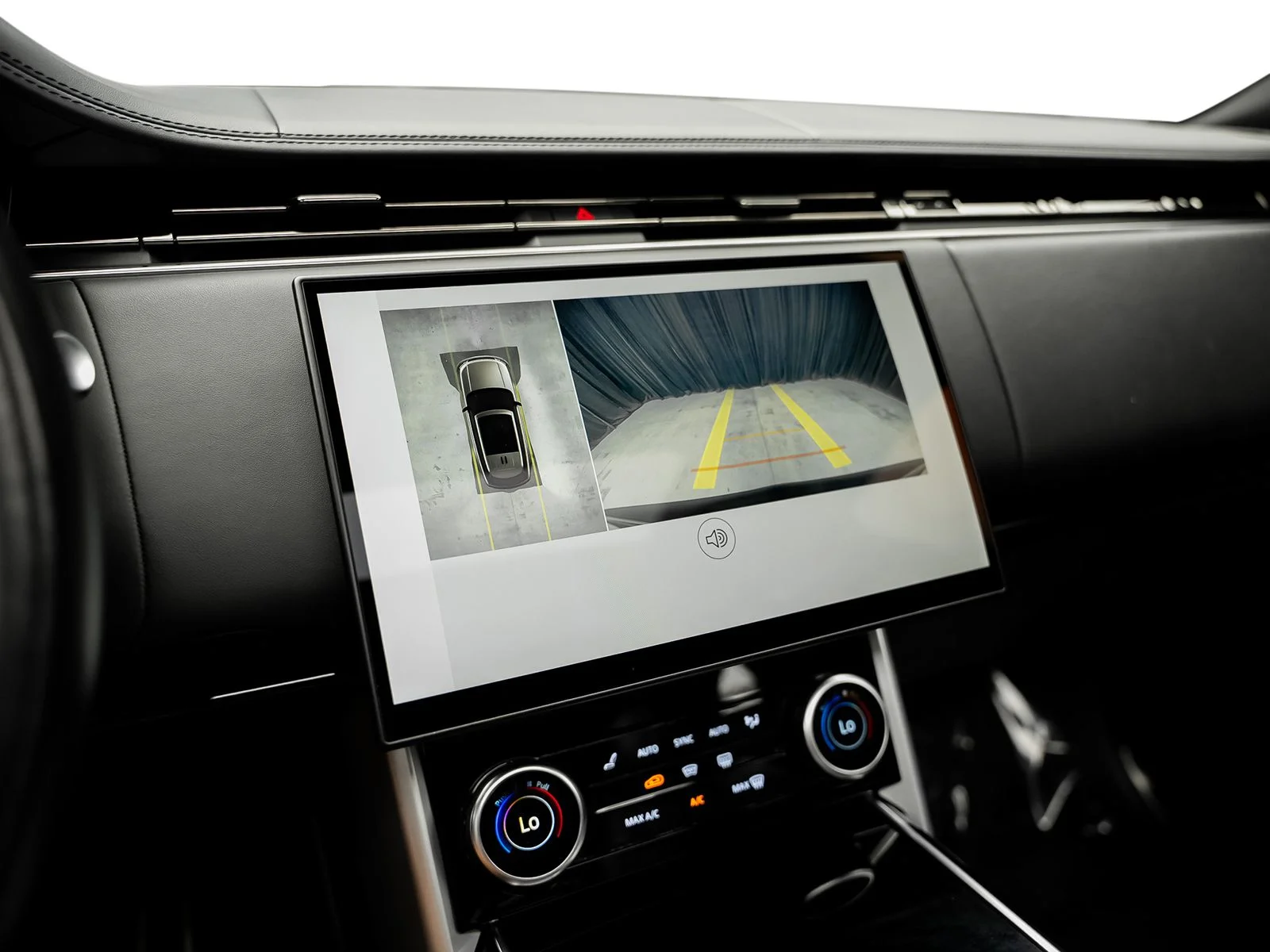 Used 2023 Black Land Rover SE image 45