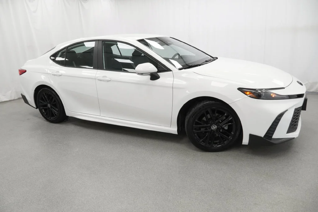 Used 2025 White Toyota SE image 5