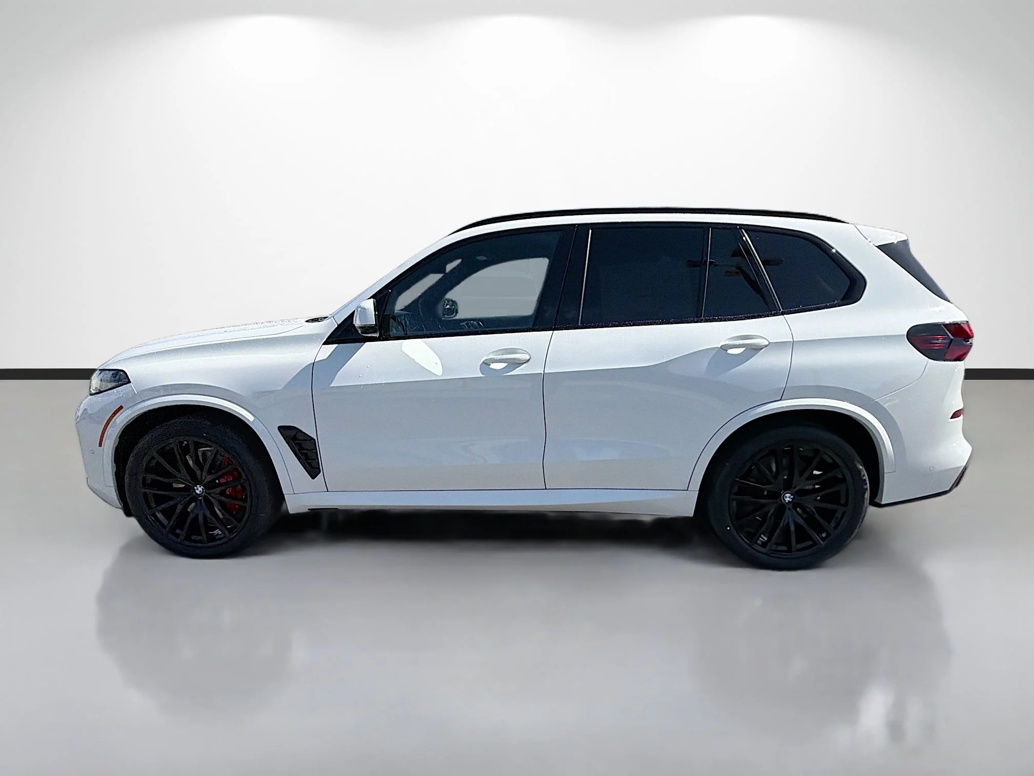 New 2026 Alpine White BMW xDrive40i image 6