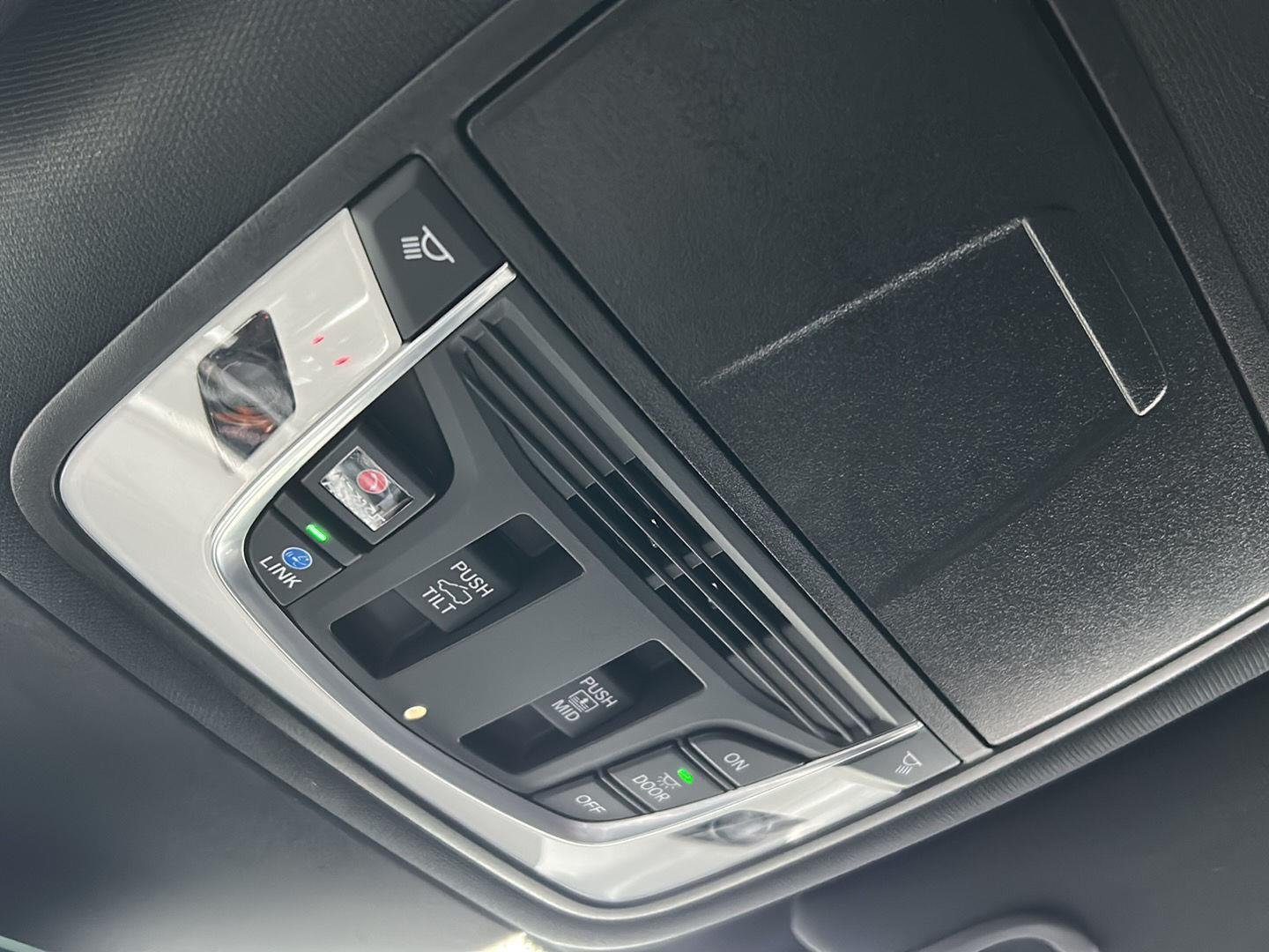 2023 Acura MDX A-Spec Package - Photo 13