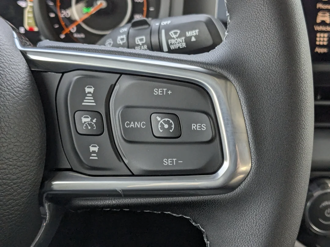 New 2026 Dark blue Jeep Sahara - - 4x4 - McKinley Leather - Body-Color Top - Alpine Audio - Remote Start & More! image 17