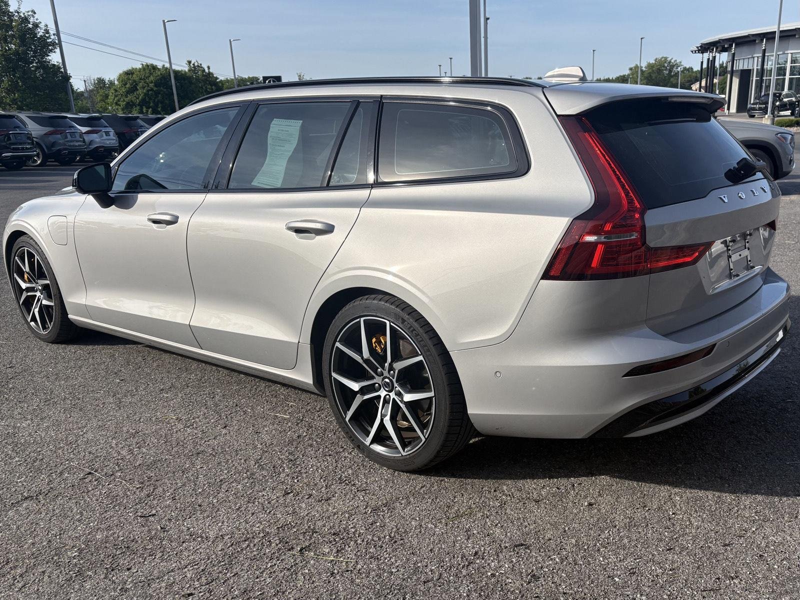 Used 2025 Silver Dawn Metallic Volvo Polestar Engineered image 5
