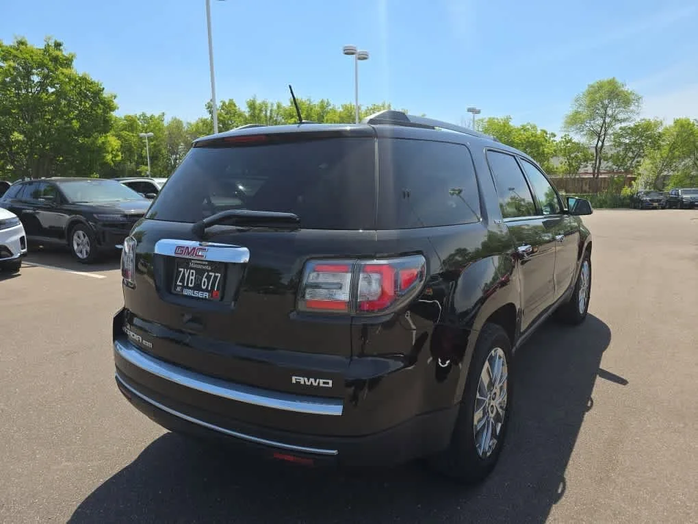 Used 2017 Ebony Twilight Metallic GMC Limited image 4