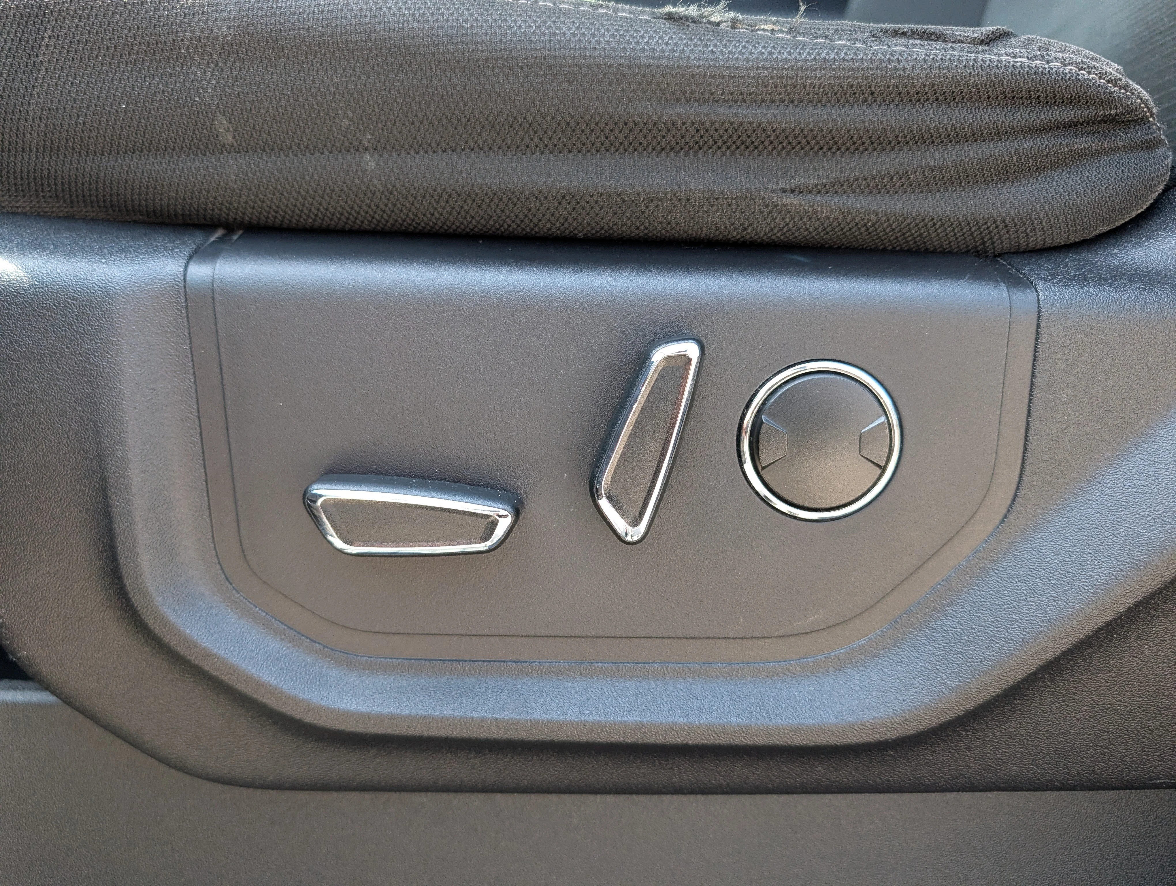 Used 2015 Tuxedo Black Metallic Ford XLT image 21