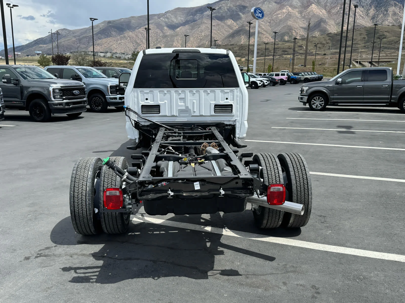 New 2026 Oxford White Ford F-550® XL image 8