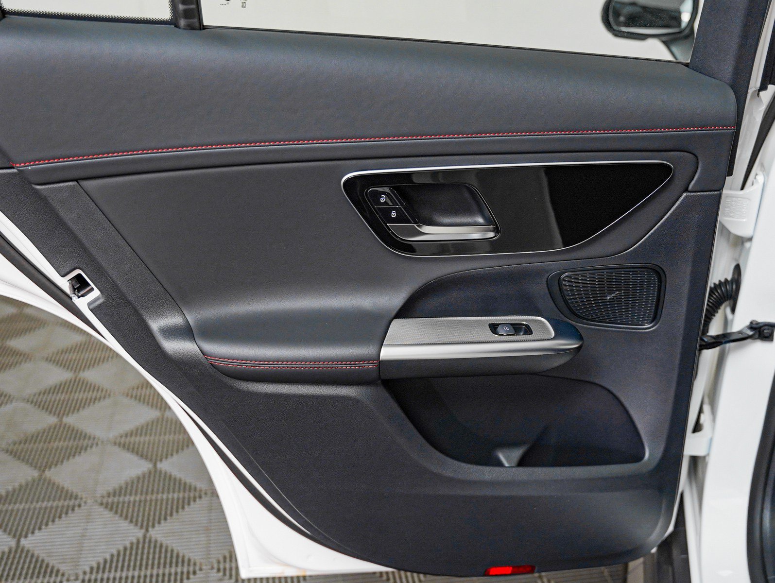 New 2026 Polar White Mercedes-Benz AMG® GLC 43 4MATIC® SUV image 23