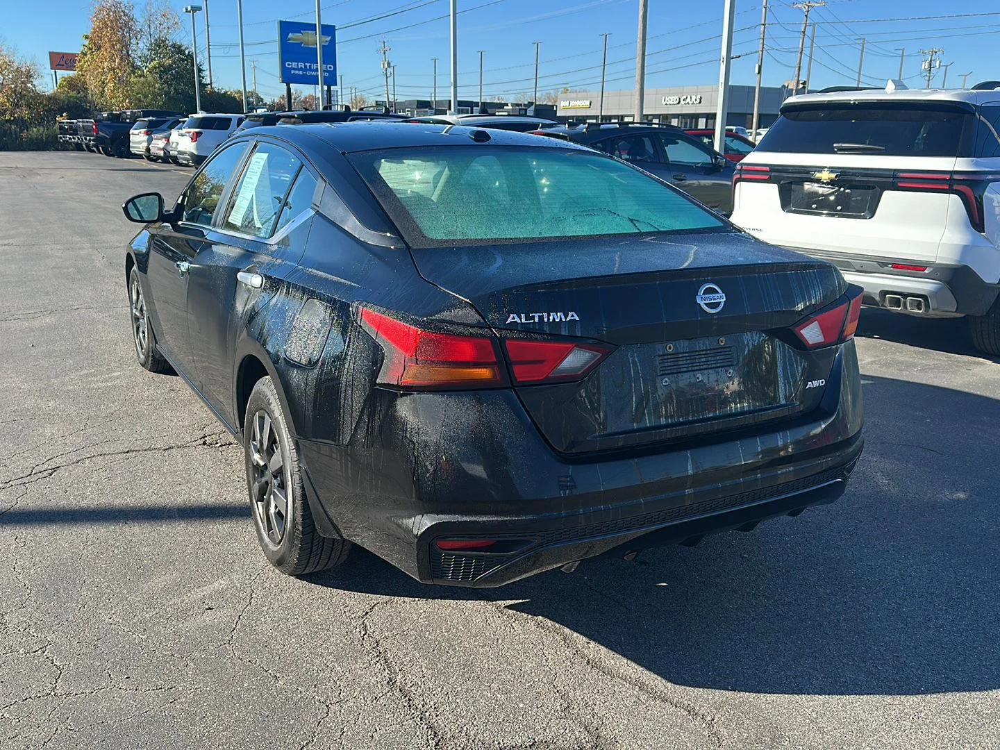 Used 2019 Super Black Nissan 2.5 S image 4