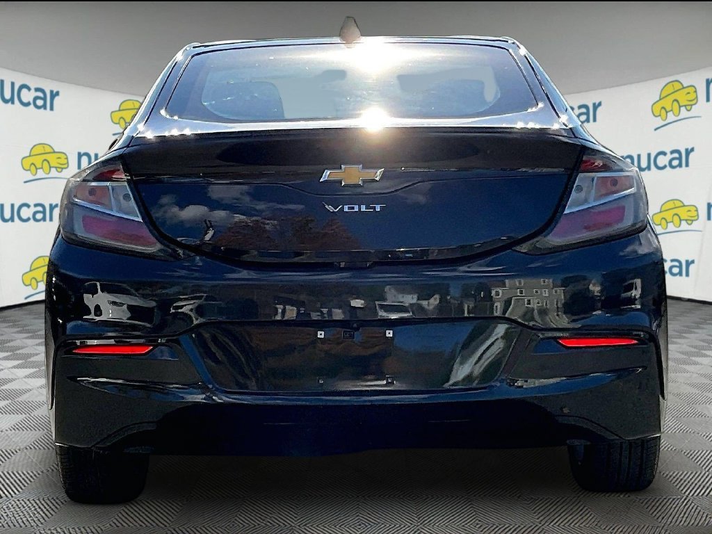 Used 2018 Black Chevrolet LT image 5