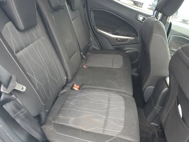 Used 2018 Blue Ford SE image 9