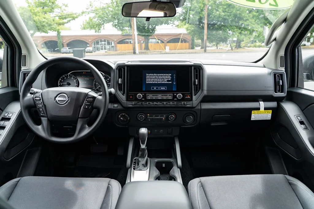 New 2026 Glacier White Nissan Crew Cab S image 9