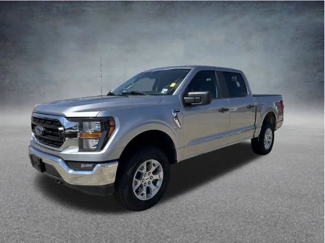 Used 2023 Silver Ford XLT image 7