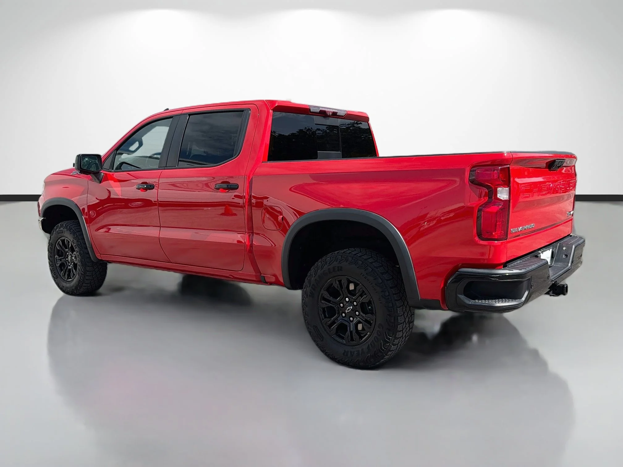 Used 2023 Red Hot Chevrolet ZR2 image 5
