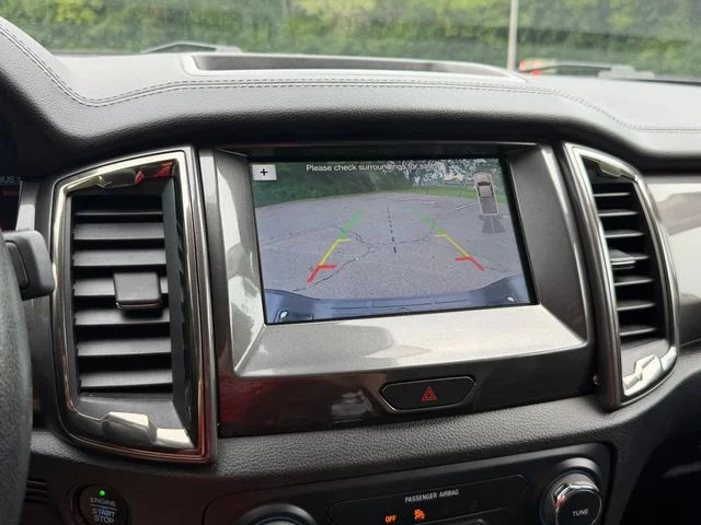 Used 2019 White Ford Lariat image 10