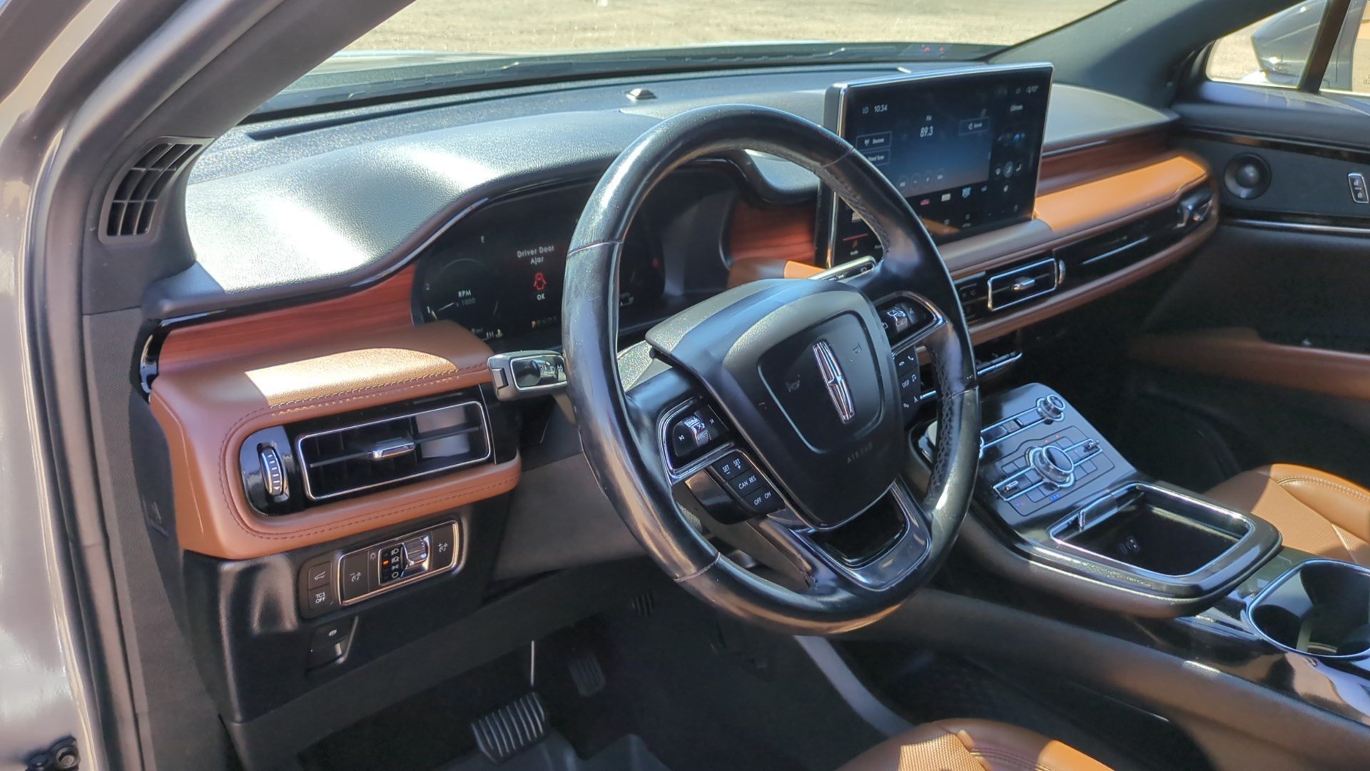 Used 2022 Gray Metallic Lincoln Reserve image 13