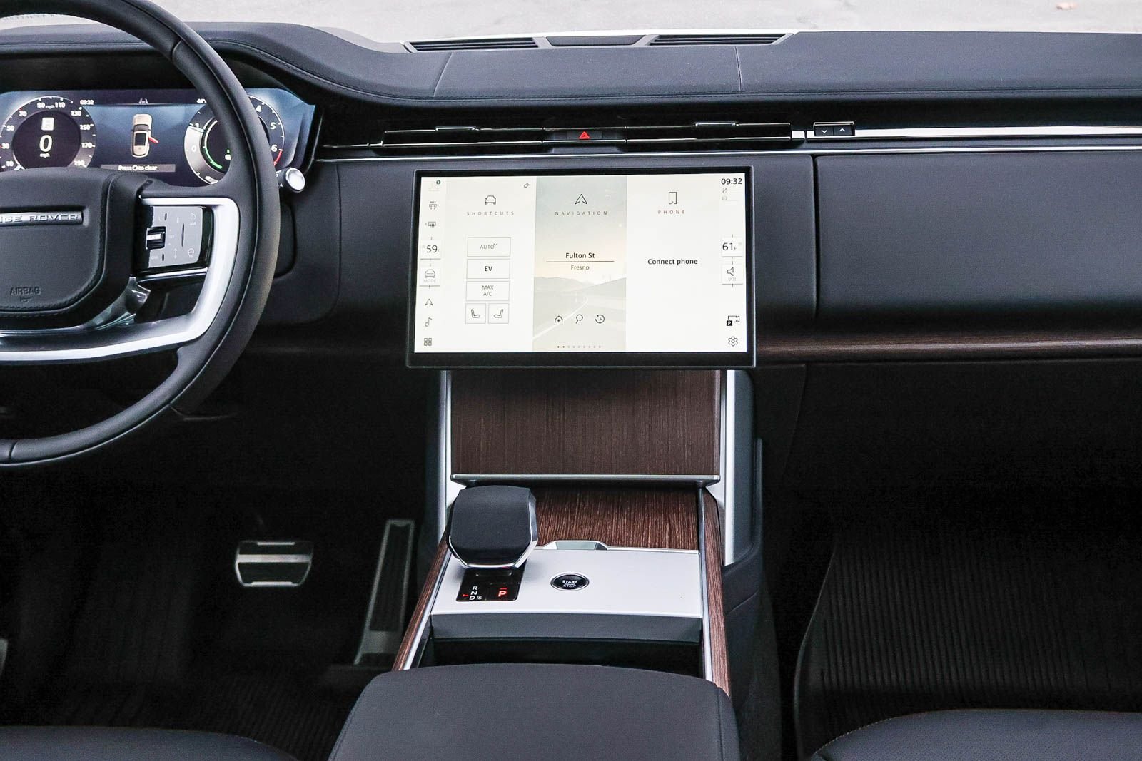2025 Land Rover Range Rover SE - Photo 22