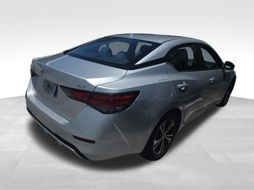 Used 2022 Silver Nissan SV image 4