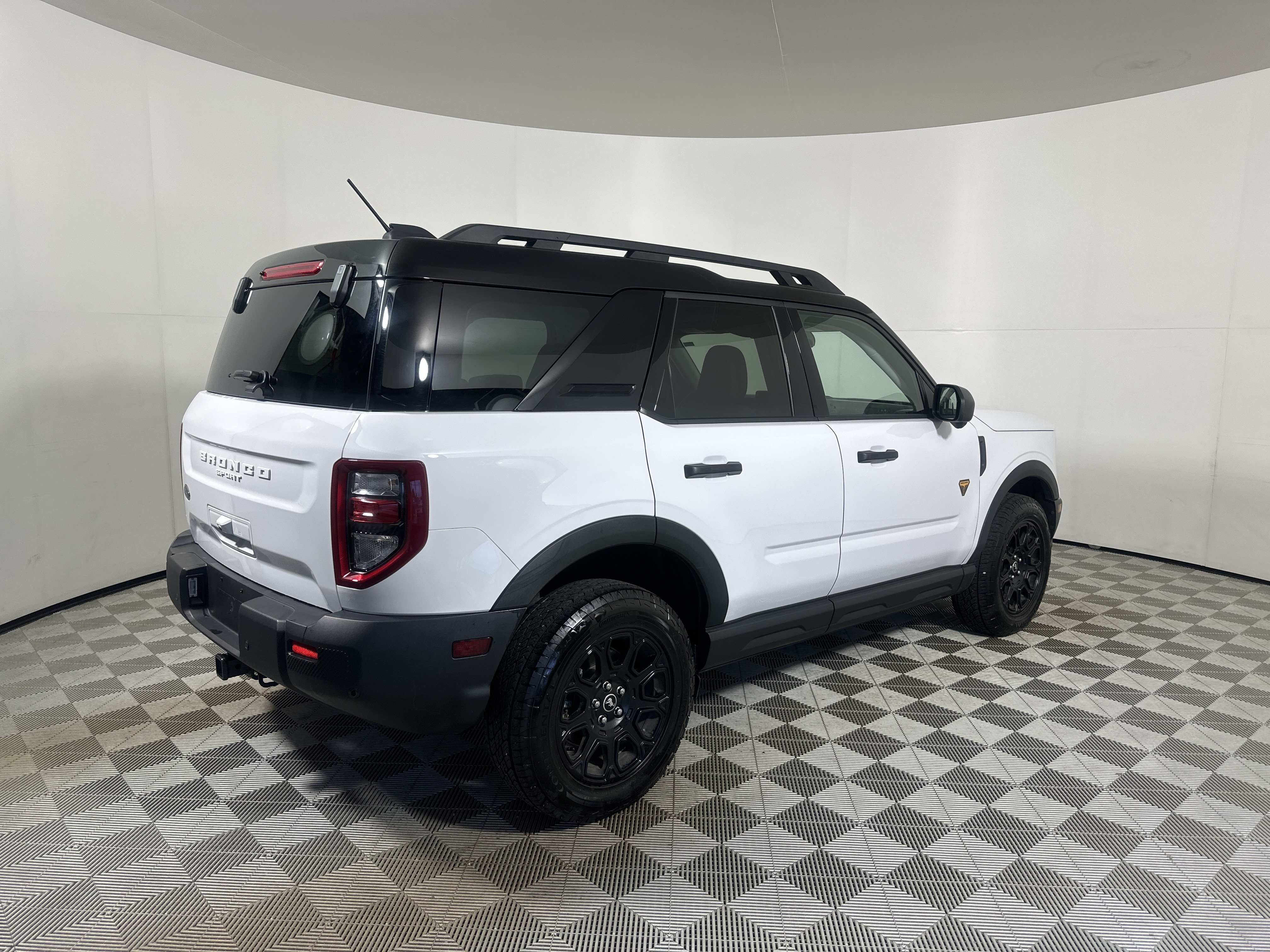 Certified Used 2025 White Ford Badlands image 7