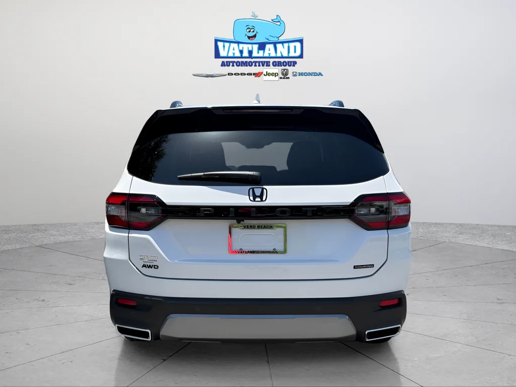New 2026 Platinum White Pearl Honda Touring image 4
