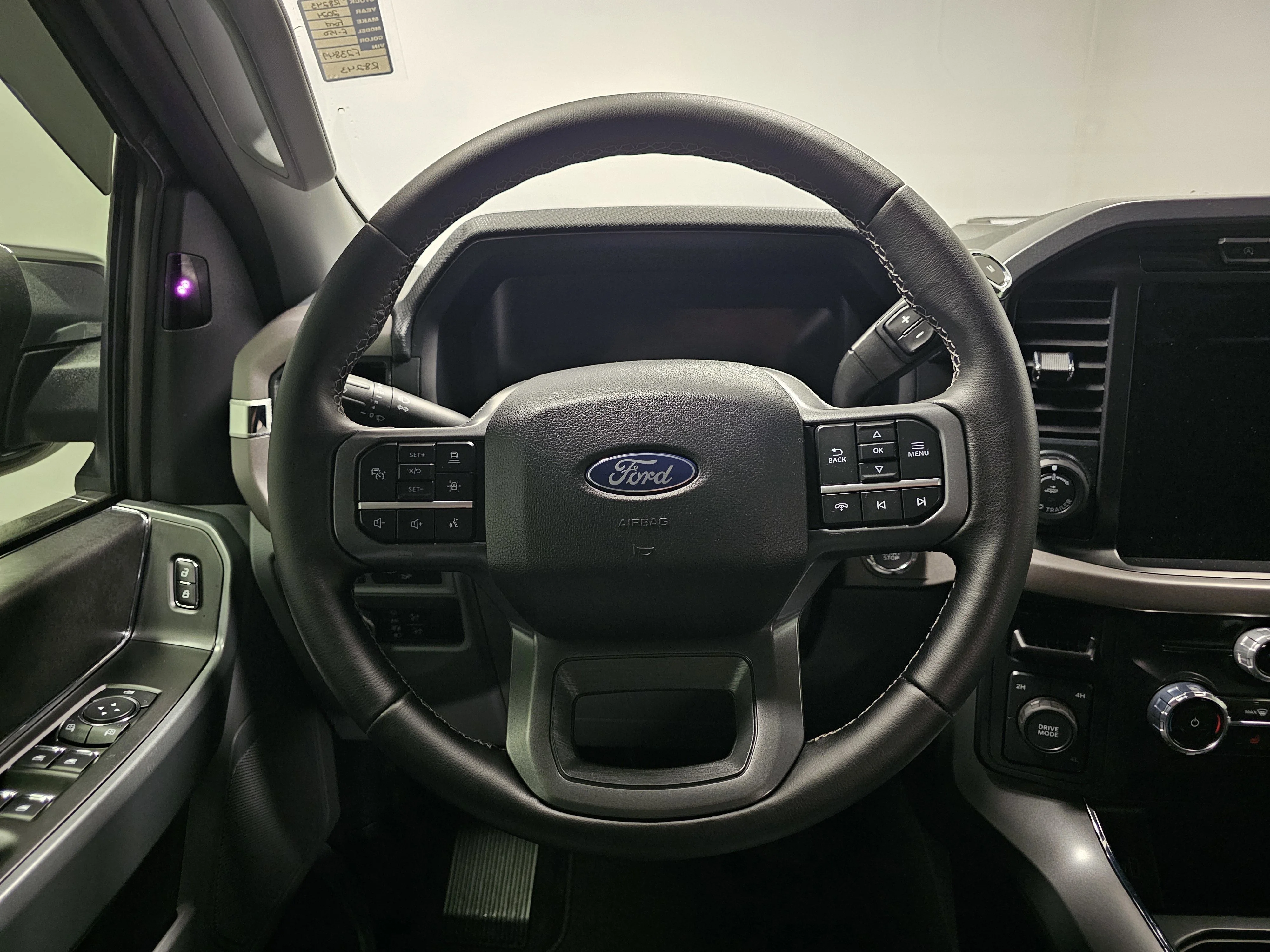 Used 2024 Agate Black Metallic Ford XLT image 22